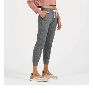 NWOT Vuori performance jogger